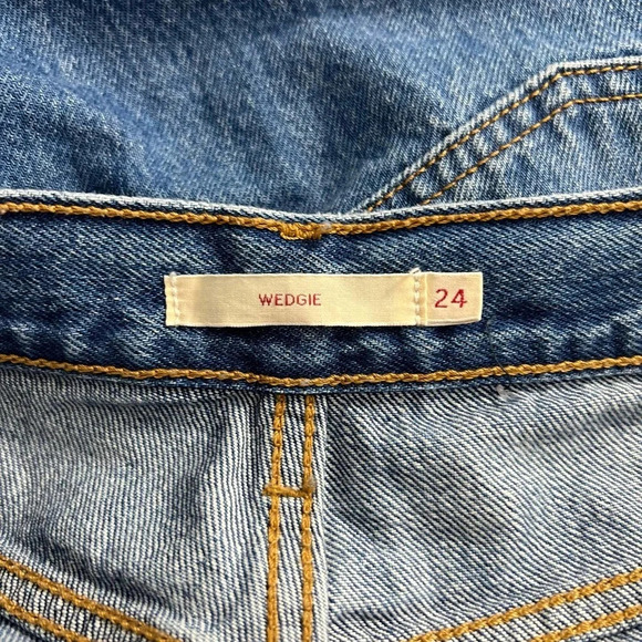 Levi's Wedgie Icon Jeans 100% Cotton‎ Denim Medium Wash Size 24 - Picture 10 of 12